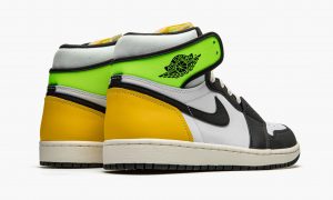Air Jordan 1 High OG Volt Gold - Image 4