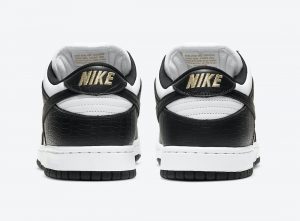 Supreme X Nike SB Dunk Low Black - Image 5