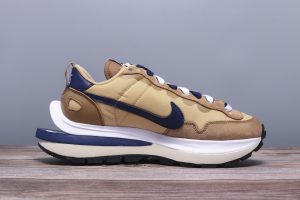 Sacai Vaporwaffle Sesame - Image 9