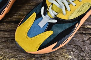 YEEZY Boost 700 Sun - Image 3