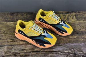 YEEZY Boost 700 Sun - Image 7