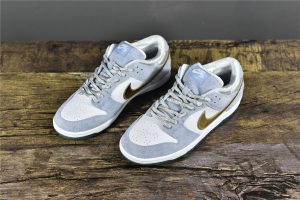 Sean Cliver x Nike SB Dunk Low - Image 6