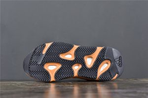 YEEZY Boost 700 Sun - Image 10