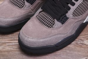 Air Jordan 4 Taupe Haze - Image 3