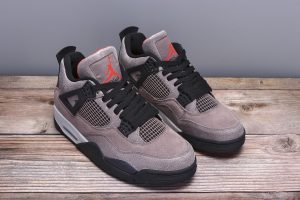 Air Jordan 4 Taupe Haze - Image 7