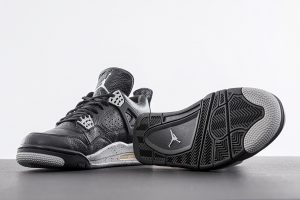 Air Jordan 4 Retro Black Oreo - Image 3