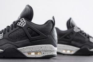 Air Jordan 4 Retro Black Oreo - Image 5