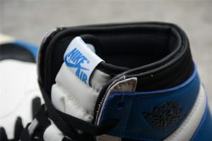 Air Jordan 1 High  Travis Scott Fragment Design - Image 9
