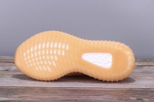 YEEZY Boost 350 V2 Mono Clay - Image 9