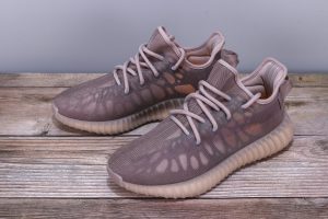 YEEZY Boost 350 V2 Mono Mist - Image 5