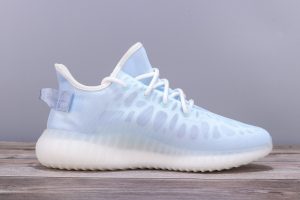 YEEZY Boost 350 V2 Mono Ice - Image 9